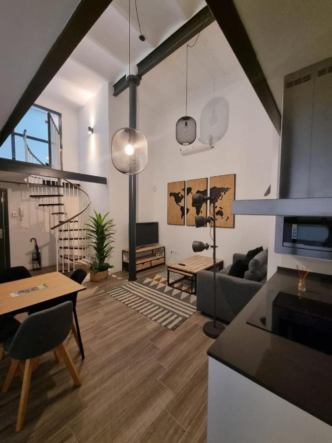セビリアDuplex Moderno En Alamedaアパートメント エクステリア 写真